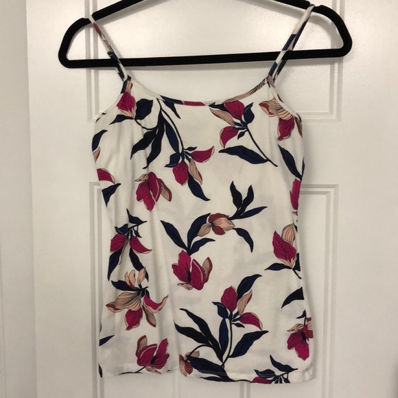 💜Floral cami - Picture 1 of 4